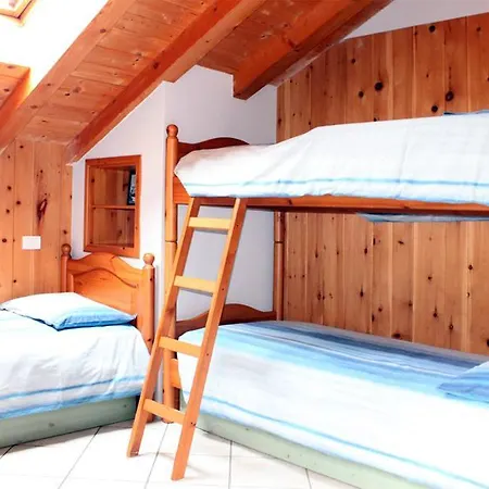 Giusi Garten- & Balkon-ferienwohnung Colico