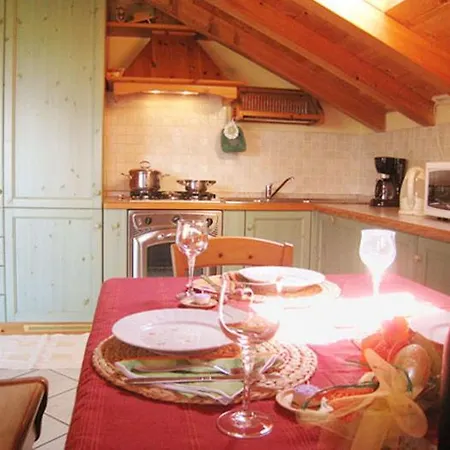 Giusi Garten- & Balkon-ferienwohnung Apartamento