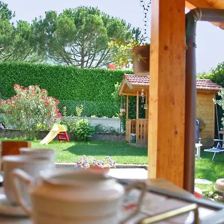 Giusi Garten- & Balkon-ferienwohnung Apartamento